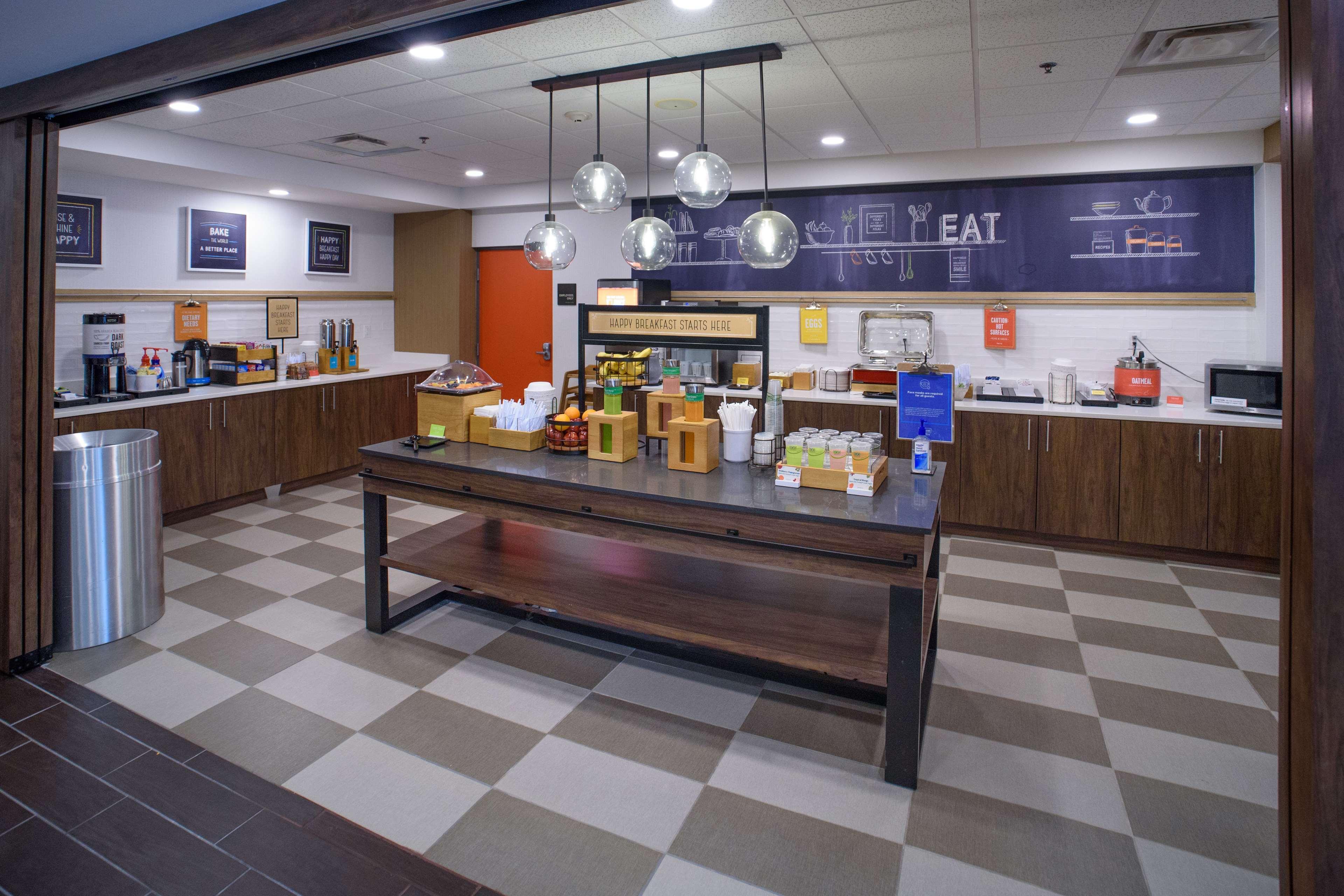 Hampton Inn Fayetteville Eksteriør billede