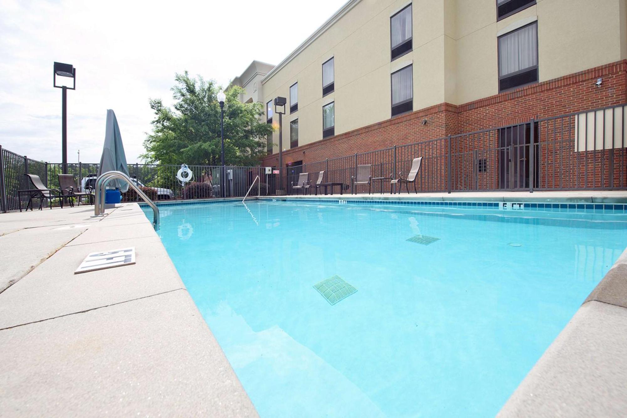 Hampton Inn Fayetteville Eksteriør billede